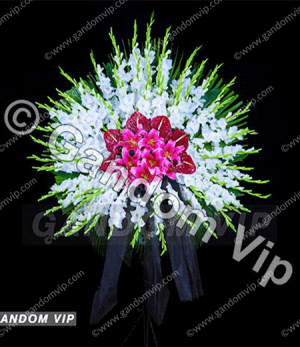 تاج گل برای مراسم چهلم