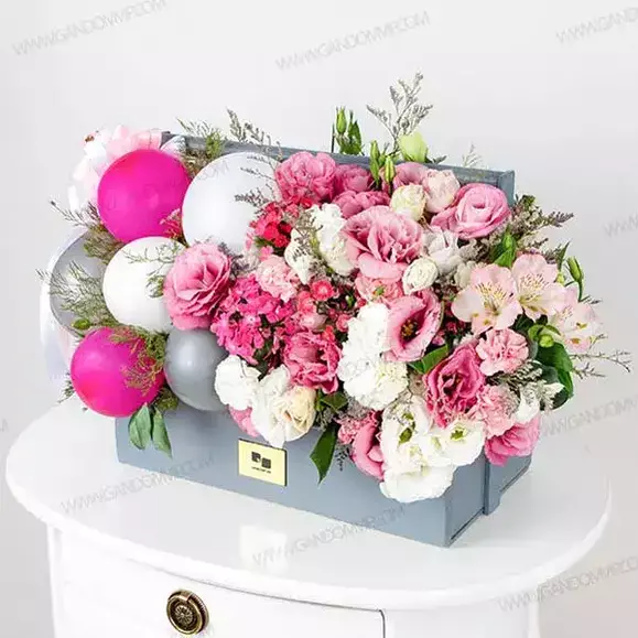 باکس گل چوبی با بادکنک