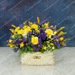 سبد گل رز مینیاتوری