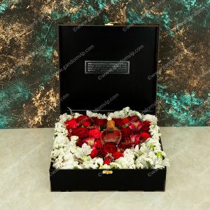 باکس گل رز قلبی