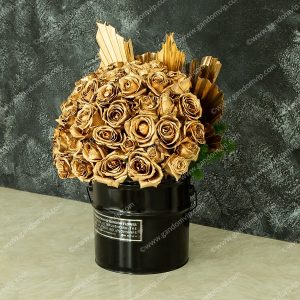 باکس گل رز طلایی