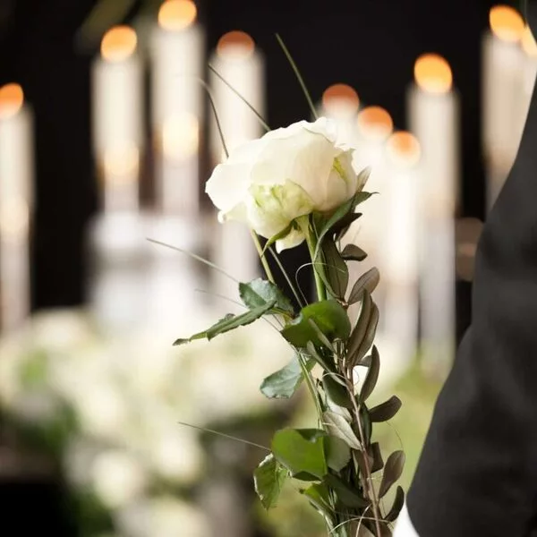 درک معانی گلها برای تشییع جنازه