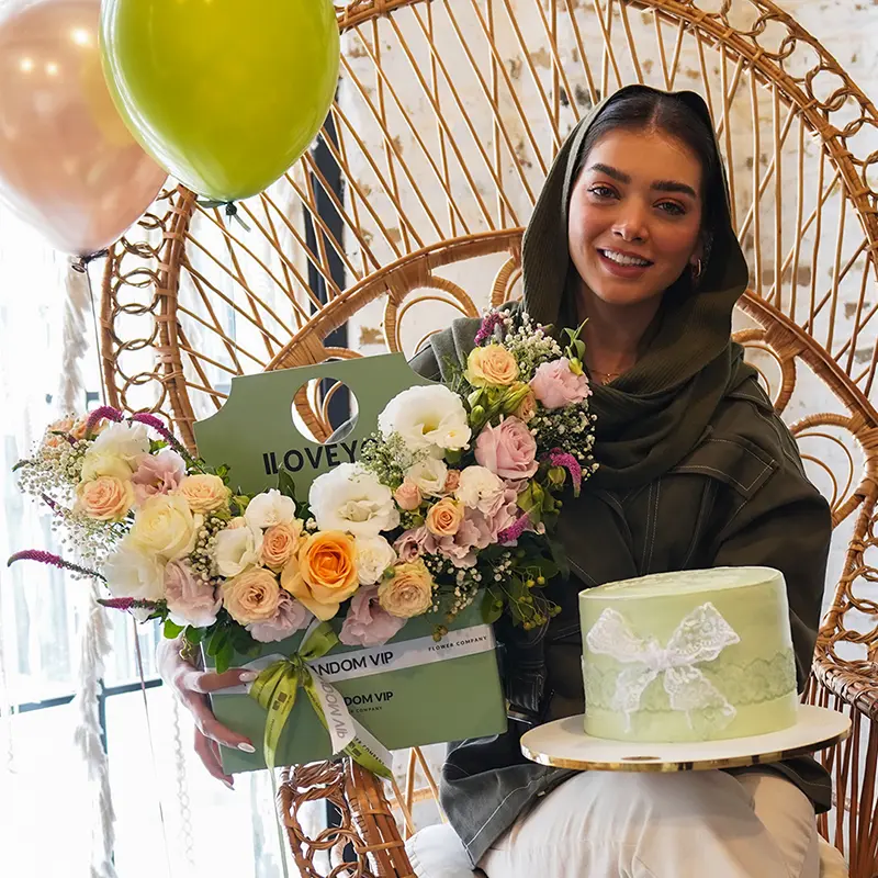 باکس گل و کیک