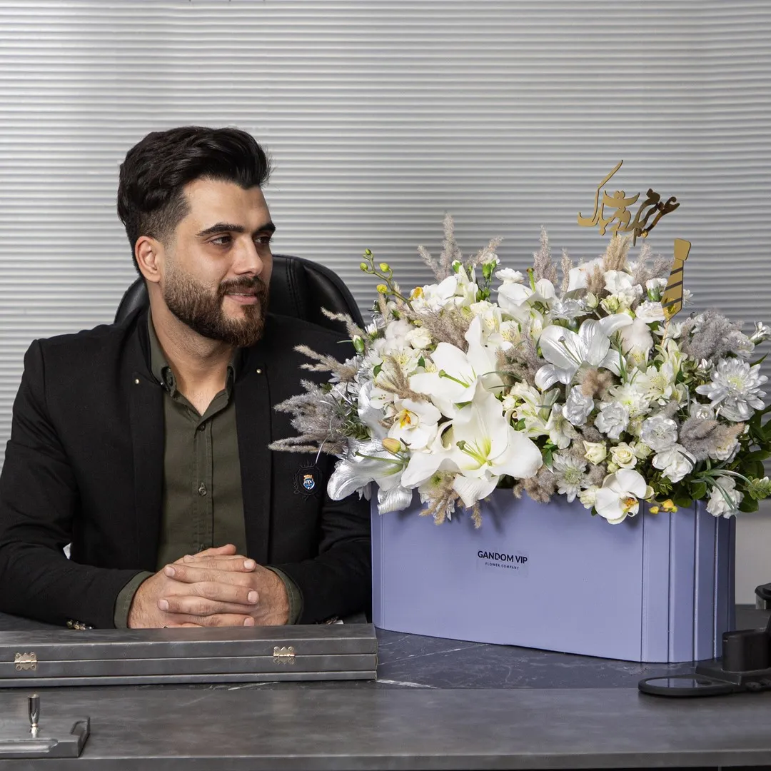 باکس گل کد 682