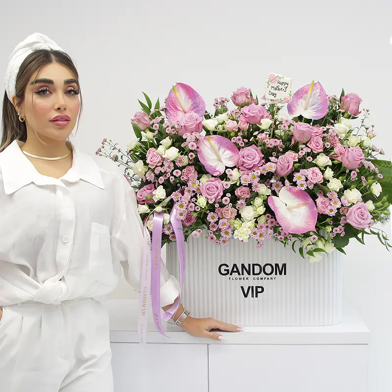 خرید جعبه گل کد 773 برای روز زن