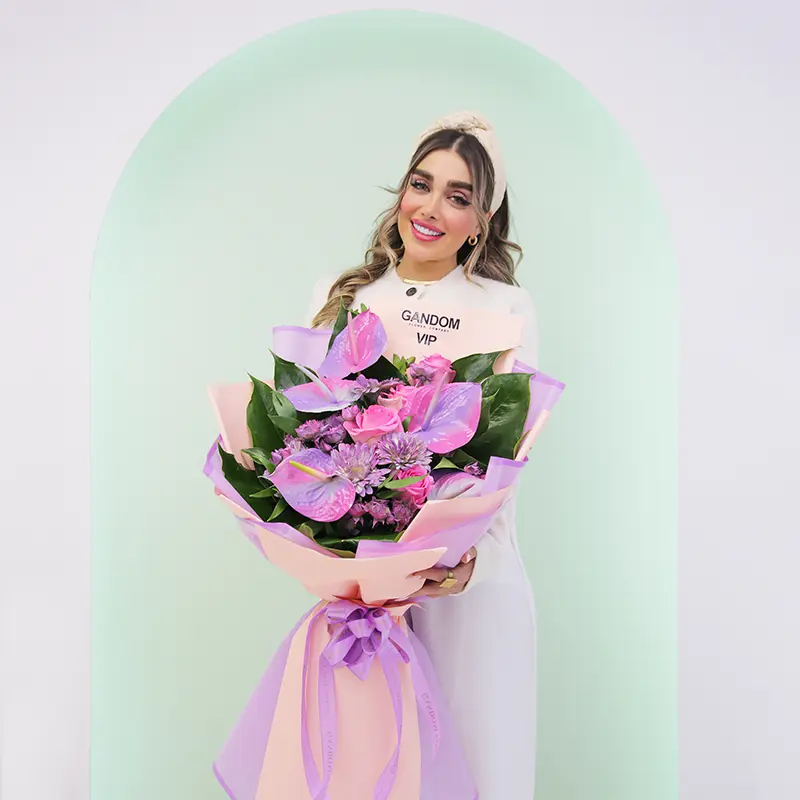 خرید دسته گل کد 122 روز زن