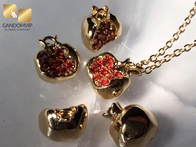 زیورآلات با طرح انار هدیه ای شیک برای یلدای عروس